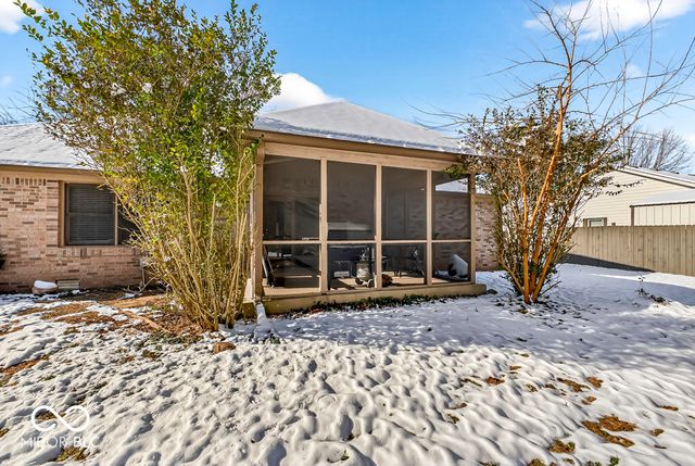 451 Pebble Way, Greenwood, IN 46142