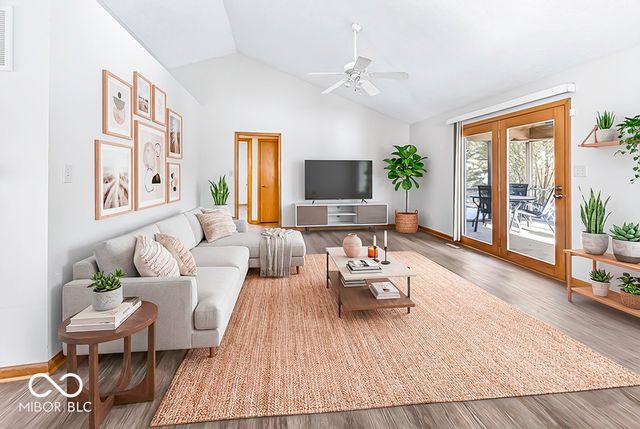 451 Pebble Way, Greenwood, IN 46142