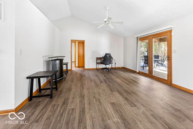 451 Pebble Way, Greenwood, IN 46142