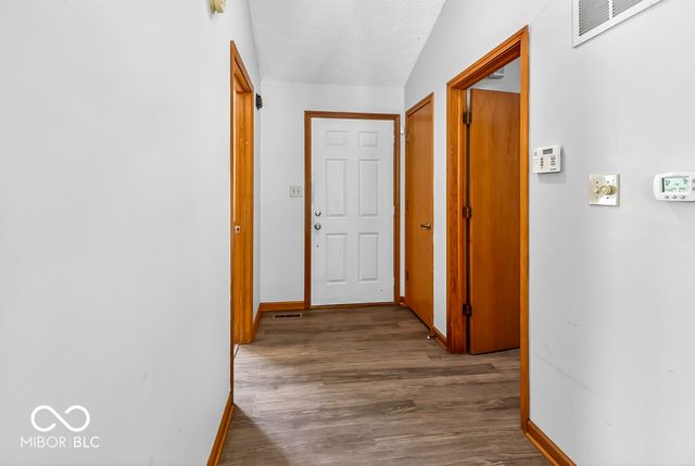 451 Pebble Way, Greenwood, IN 46142