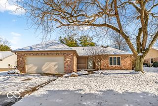451 Pebble Way, Greenwood, IN 46142