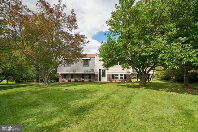 109 MAGNOLIA PL, North Wales, PA 19454
