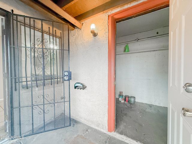 1420 N 54TH Avenue, Phoenix, AZ 85043