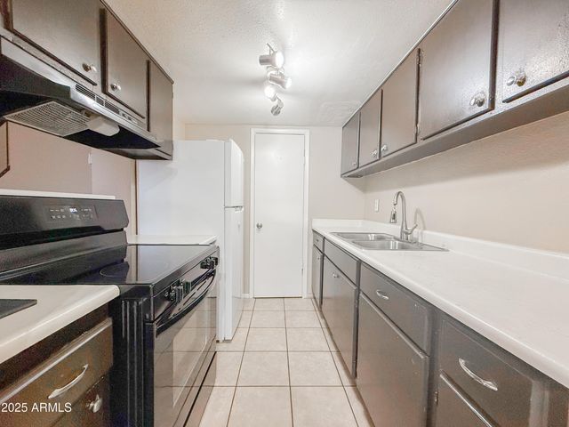 1420 N 54TH Avenue, Phoenix, AZ 85043