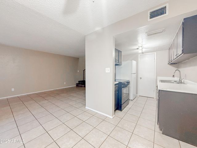 1420 N 54TH Avenue, Phoenix, AZ 85043