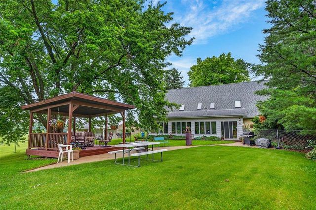 541 Union Road, Brooklyn, WI 53521