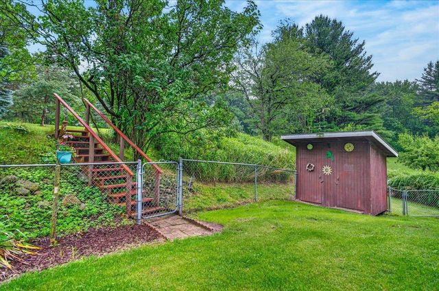541 Union Road, Brooklyn, WI 53521