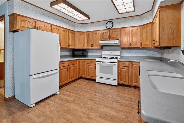 541 Union Road, Brooklyn, WI 53521