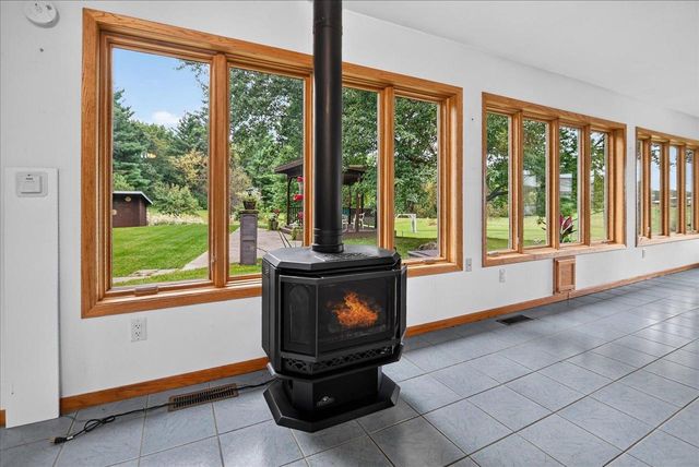 541 Union Road, Brooklyn, WI 53521