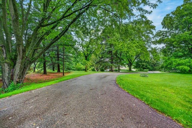 541 Union Road, Brooklyn, WI 53521