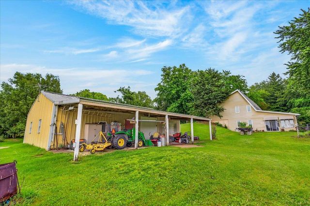 541 Union Road, Brooklyn, WI 53521