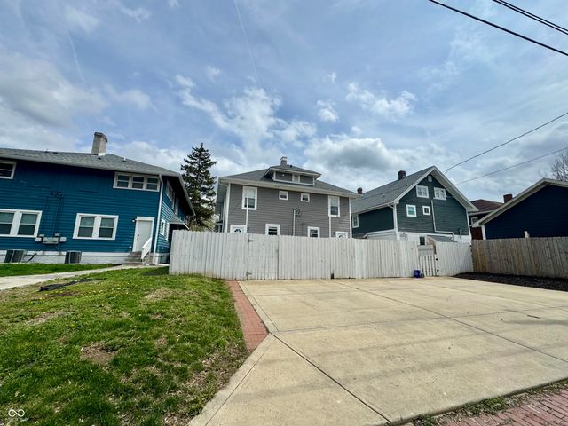 3256 Ruckle Street, Indianapolis, IN 46205