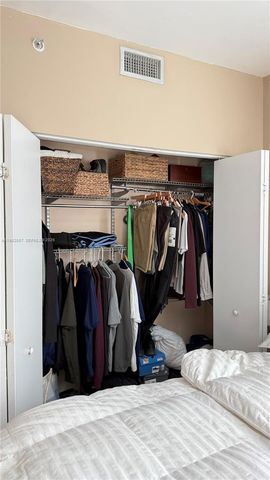 3180 SW 22nd Ter 207, Miami, FL 33145