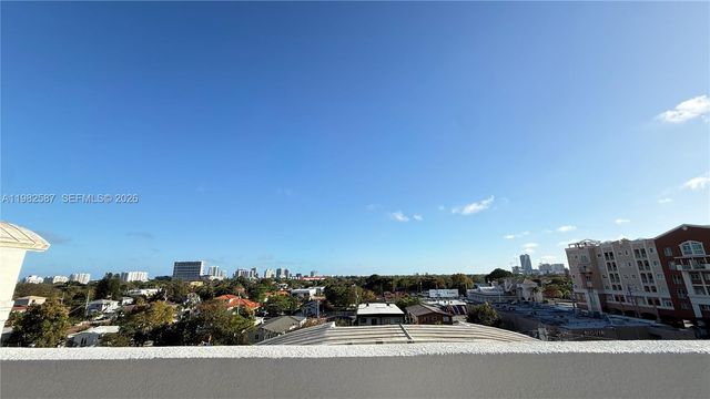 3180 SW 22nd Ter 207, Miami, FL 33145