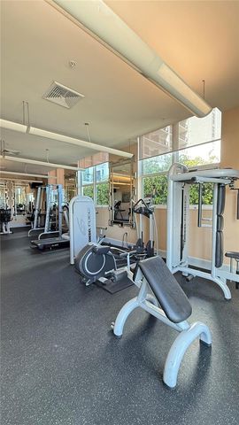 3180 SW 22nd Ter 207, Miami, FL 33145