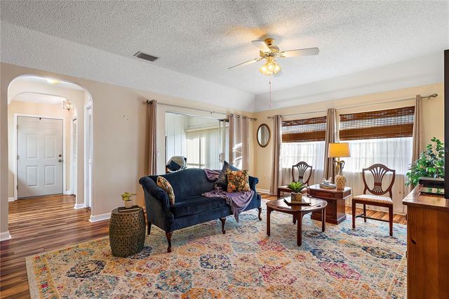 504 CORDOVA GREEN, Seminole, FL 33777