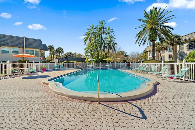 504 CORDOVA GREEN, Seminole, FL 33777