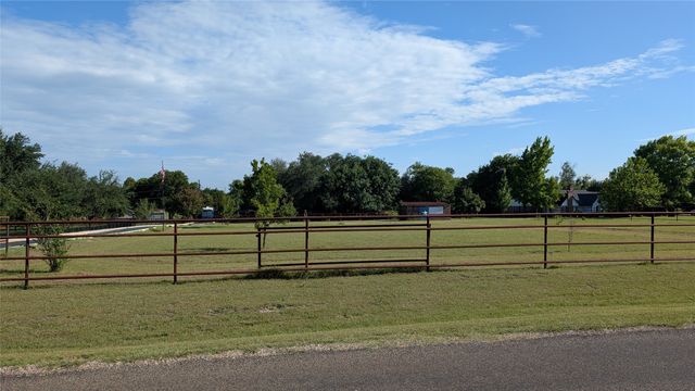 304 Becky Lane, Waxahachie, TX 75165