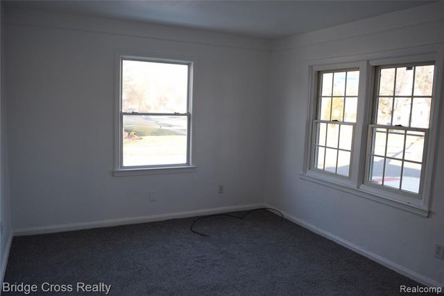 8515 Stout Street, Detroit, MI 48228