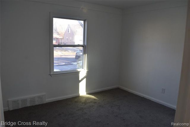 8515 Stout Street, Detroit, MI 48228