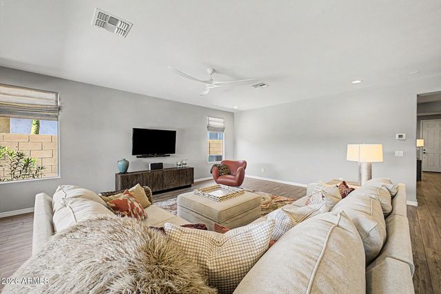 1891 W FAWN Way, San Tan Valley, AZ 85144