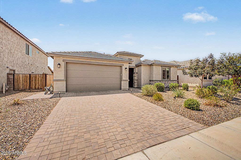 1891 W FAWN Way, San Tan Valley, AZ 85144 — photo 2