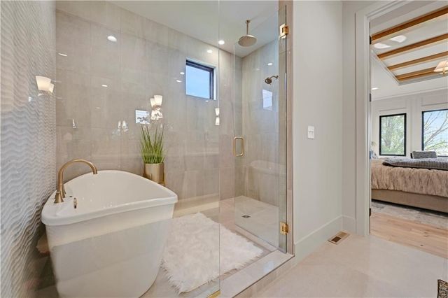 16071 S Twilight Lane, Olathe, KS 66062