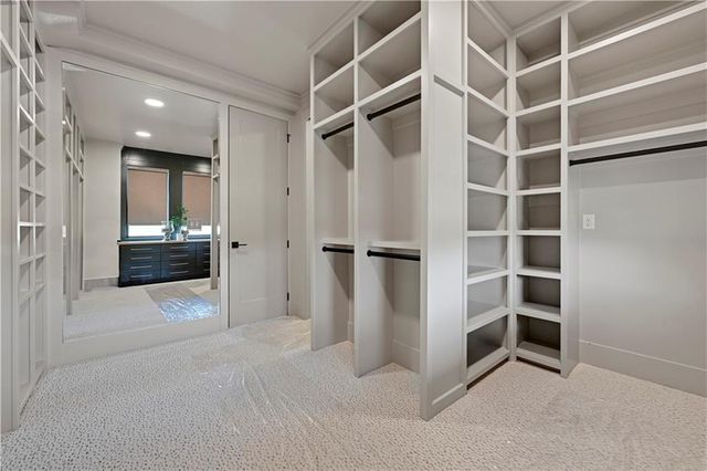 16071 S Twilight Lane, Olathe, KS 66062