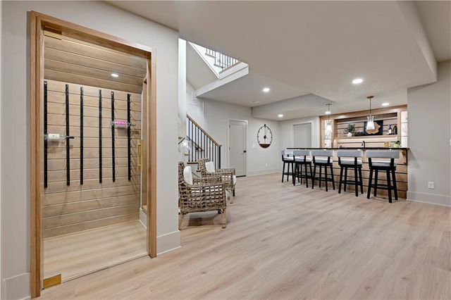 16071 S Twilight Lane, Olathe, KS 66062