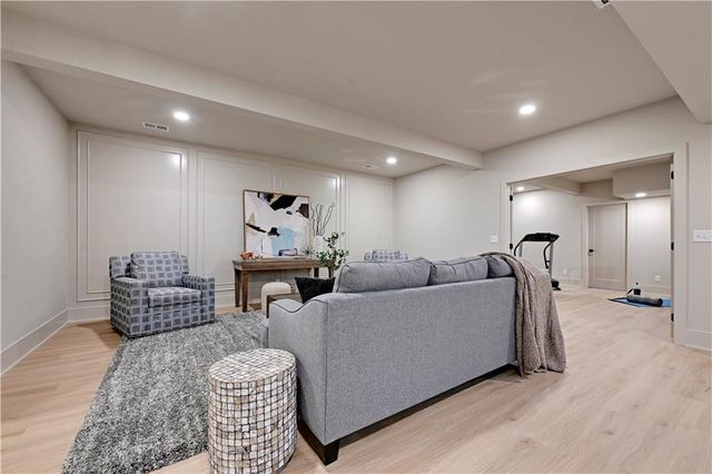16071 S Twilight Lane, Olathe, KS 66062