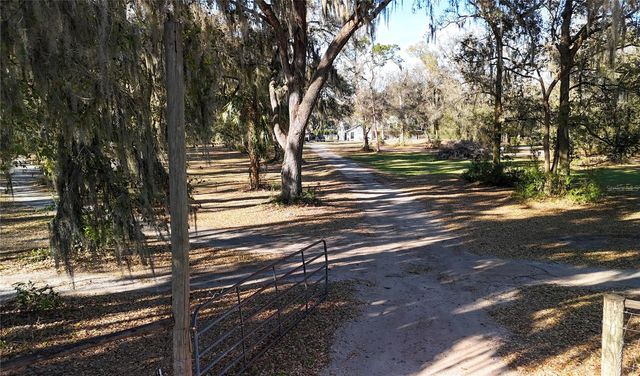 3015 OWLS NEST LANE, Plant City, FL 33565