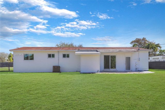 3800 SW 104th Ave, Miami, FL 33165