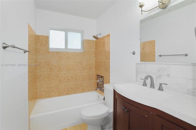 3800 SW 104th Ave, Miami, FL 33165