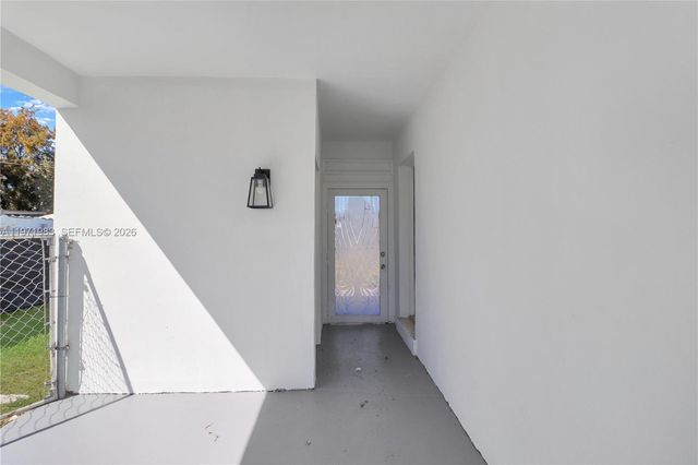 3800 SW 104th Ave, Miami, FL 33165