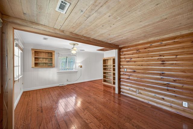 17 Inverness Street E, Aiken, SC 29803