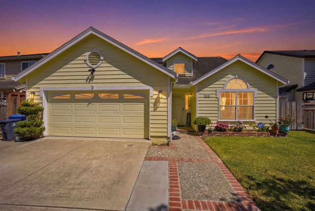 1774 Declaration Street, Salinas, CA 93906