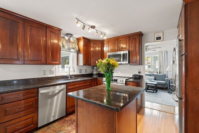76 Mary Ann Way, North Attleboro, MA 02760