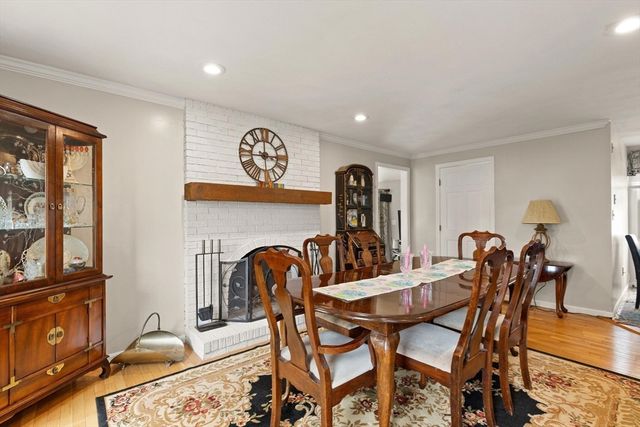 76 Mary Ann Way, North Attleboro, MA 02760