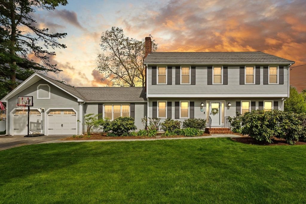 76 Mary Ann Way, North Attleboro, MA 02760