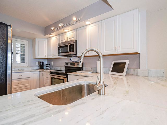 3200 N Highway A1a 307, Hutchinson Island, FL 34949