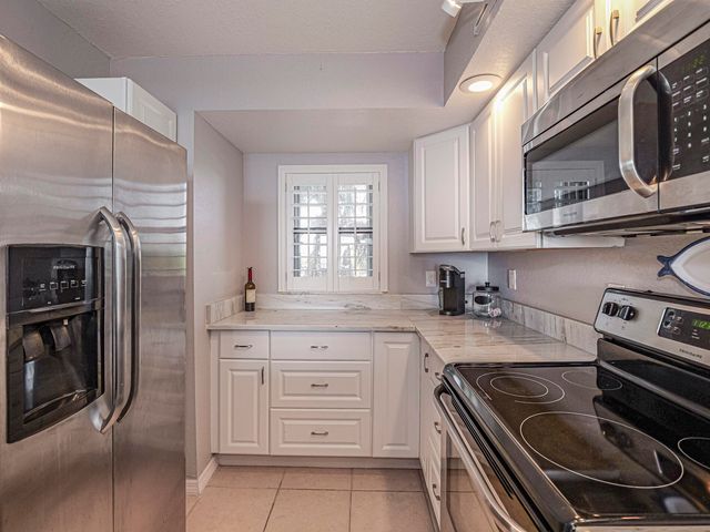 3200 N Highway A1a 307, Hutchinson Island, FL 34949