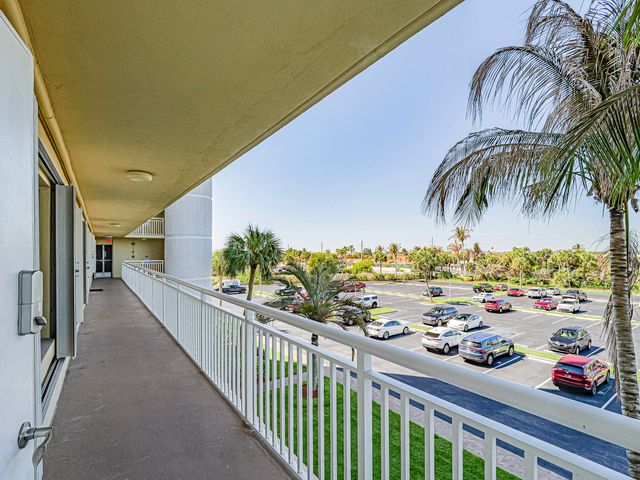 3200 N Highway A1a 307, Hutchinson Island, FL 34949