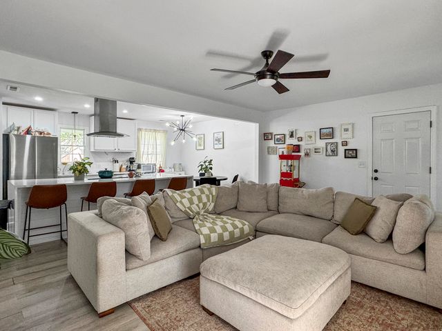 134 Larson Drive, Summerville, SC 29485