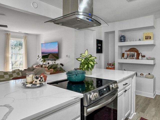 134 Larson Drive, Summerville, SC 29485