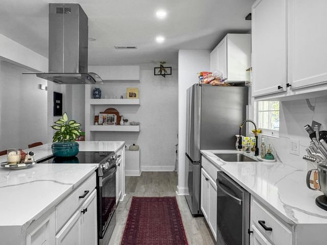 134 Larson Drive, Summerville, SC 29485