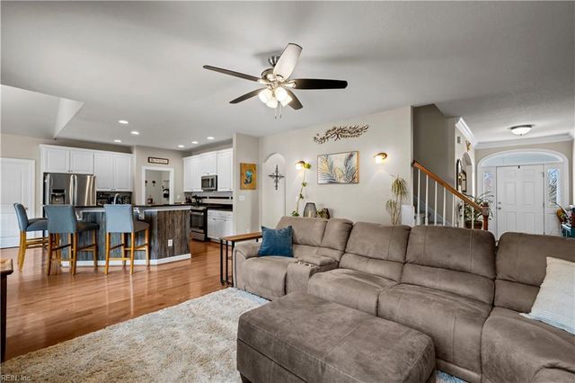 2820 Camarillo LN, Virginia Beach, VA 23456