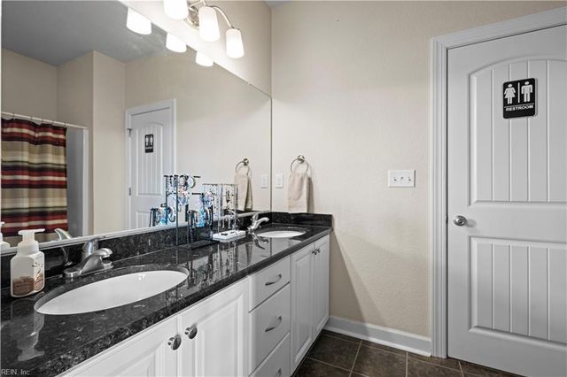 2820 Camarillo LN, Virginia Beach, VA 23456