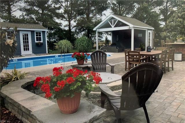 2820 Camarillo LN, Virginia Beach, VA 23456