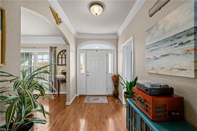 2820 Camarillo LN, Virginia Beach, VA 23456