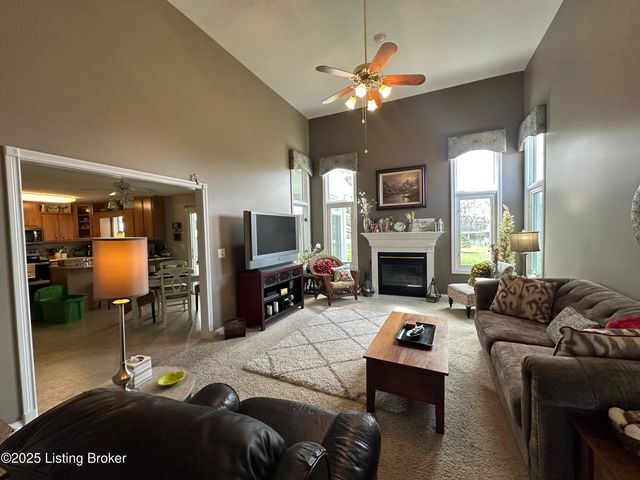 526 Michigan Ave, Elizabethtown, KY 42701